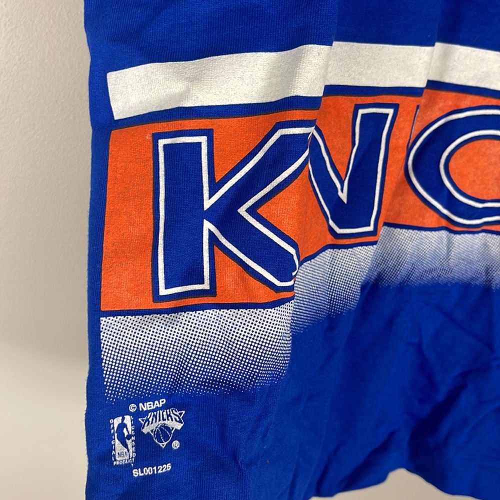 New NY Knicks All Over Print 18-20 Boys Shirt - Picture 4 of 6
